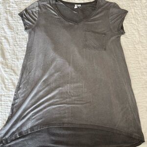 Cable & Gauge Slate Gray V-Neck Tee